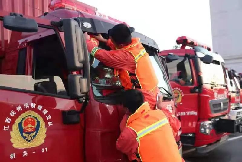 揪心！特大暴雨！郑州洪灾已致12人死亡，江西等地紧急增援中……休闲区蓝鸢梦想 - Www.slyday.coM