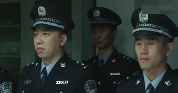 警察锅哥中简凡最后跟谁在一起了