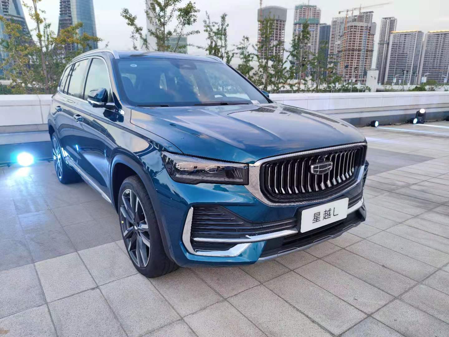 13.72万元起,吉利星越l上市,硬扛合资suv
