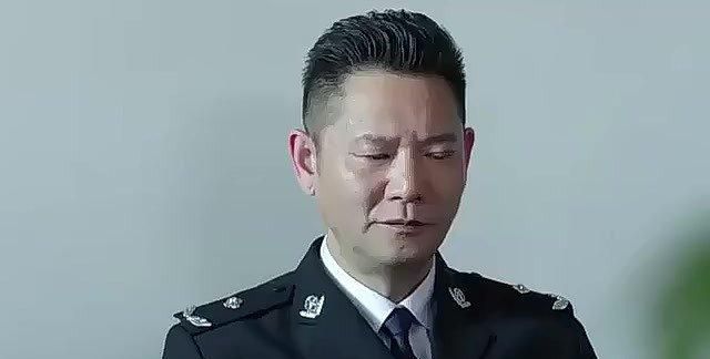 警察锅哥中简凡最后跟谁在一起了