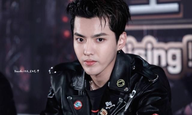 吴亦凡塌房,成全了3个歌手,坑苦了2个导演,毁掉1个女演员。休闲区蓝鸢梦想 - Www.slyday.coM