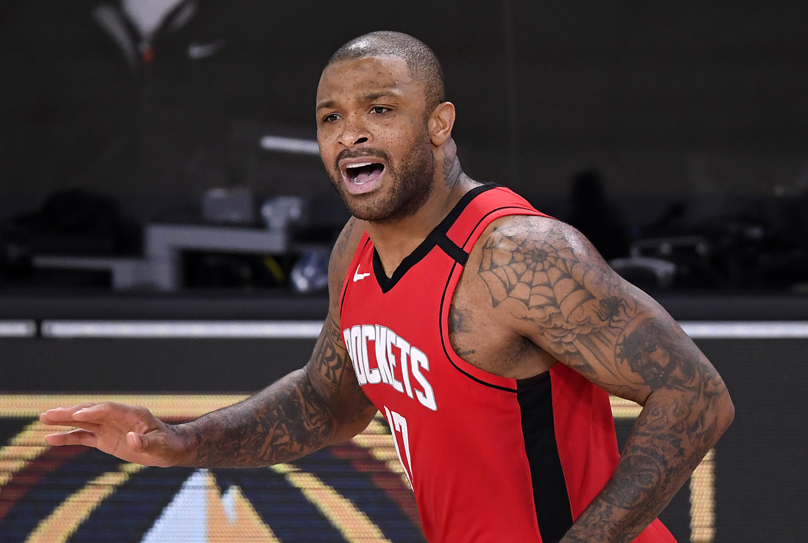 拿伍德换水货榜眼美媒支招真不赖火箭明亏实赚1换4一箭双雕