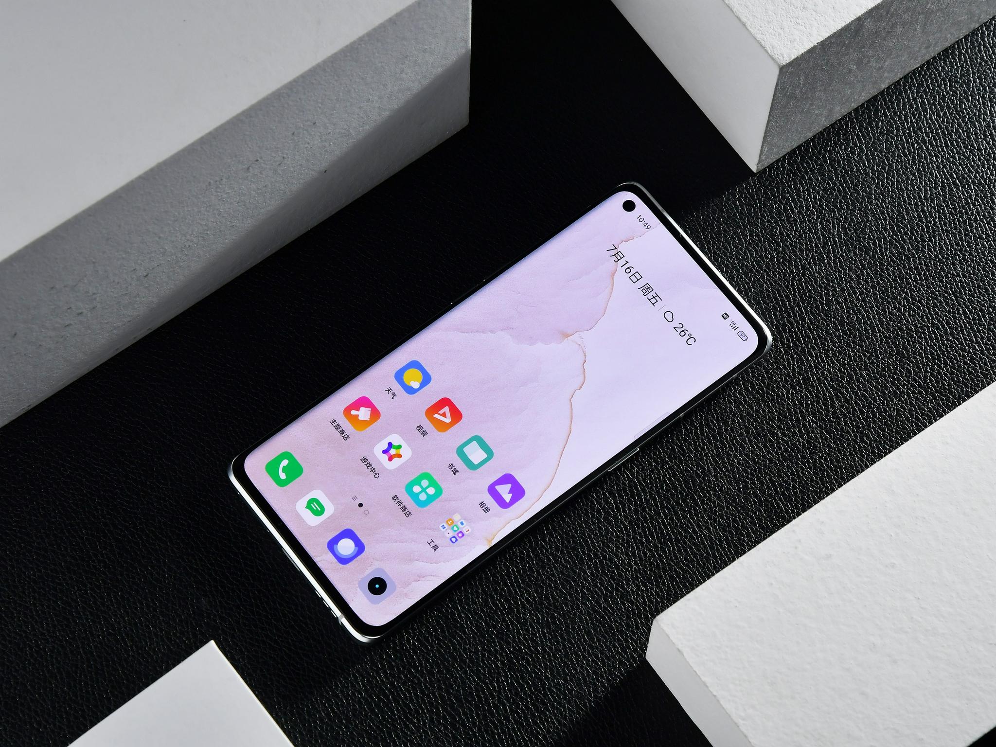 罗永浩力赞骁龙8705000万15g三千元手机天花板仅售2799元