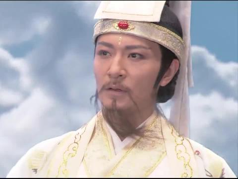 剑侠:汉钟离下凡投胎,在屋顶盘旋等待时机,机缘到了顺利投胎