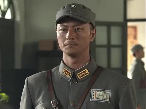 壮士出川张抗初到连队怎料兄弟们在干架全都是刺儿头