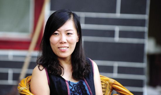 辞职看世界的女教师,6年后为生计讲脱口秀,网友：世界不看了?休闲区蓝鸢梦想 - Www.slyday.coM