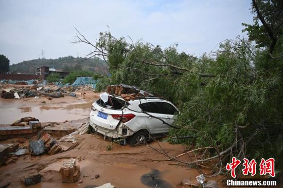 极强降雨致河南巩义市米河镇受灾严重 救灾工作积极进行