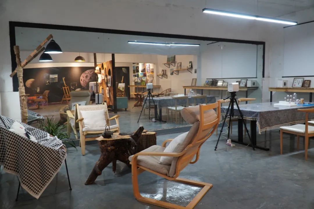 地下工作室大变身麻辣钵钵鸡香喷喷