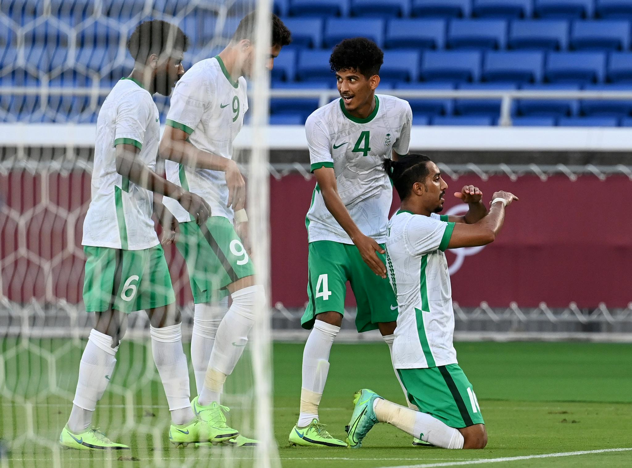 足球男足科特迪瓦胜沙特