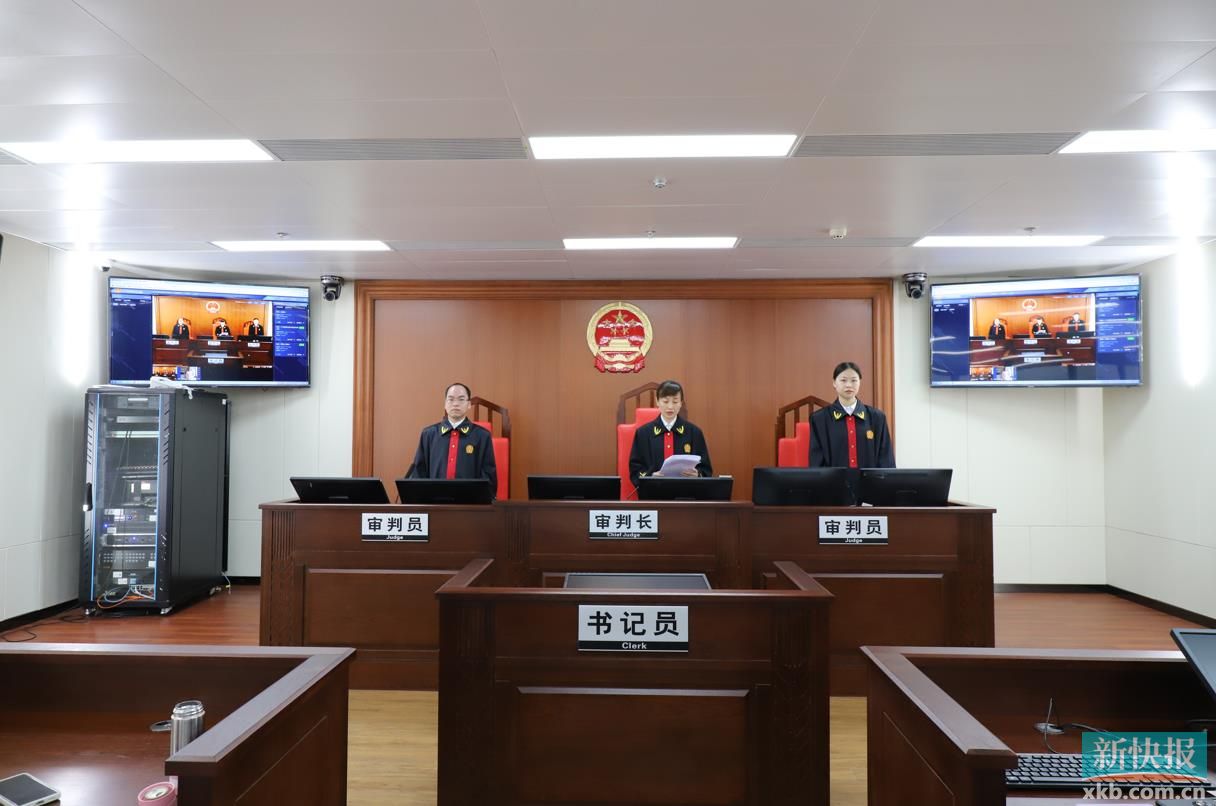 正文    被告作为小额贷款业务专业机构,应当及时,真实,准确,全面地向