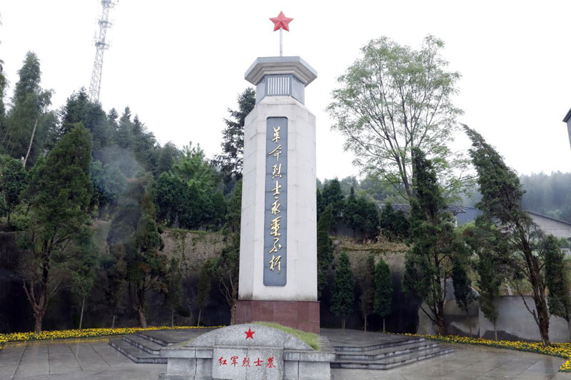 革命烈士纪念碑（央广网记者胡斐摄）