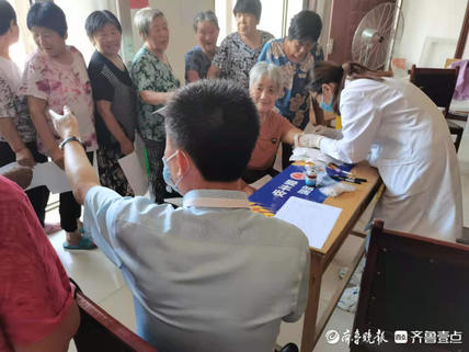 洋湖乡人口_阳信县洋湖乡健康义诊关爱老人健康(2)