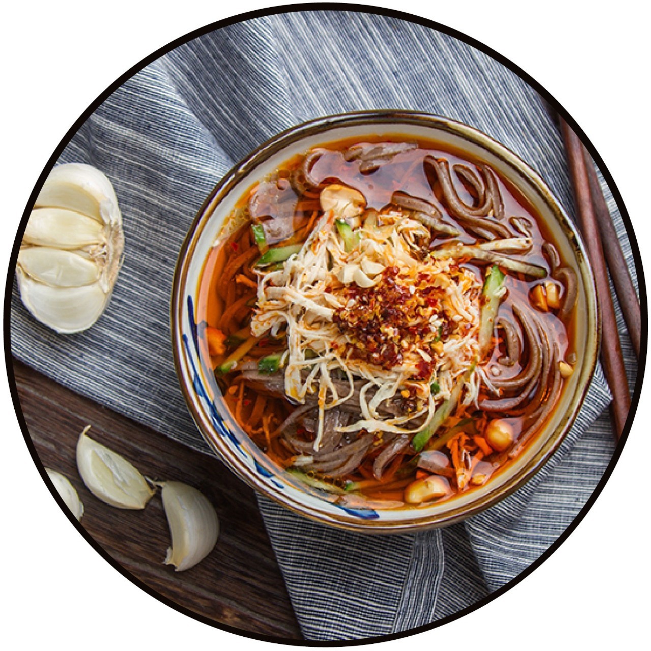 夏天来一碗银鳕鱼荞麦面同时享受清凉和美味