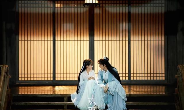 千古玦尘和琉璃是一个导演吗 千古玦尘和琉璃哪个好看