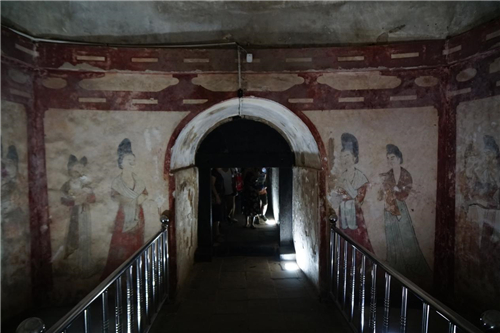 倒霉的盗墓贼:与同伙“内讧”被封于古墓中,守着珍宝枯坐上千年休闲区蓝鸢梦想 - Www.slyday.coM 倒霉的盗墓贼:与同伙“内讧”被封于古墓中,守着珍宝枯坐上千年休闲区蓝鸢梦想 - Www.slyday.coM