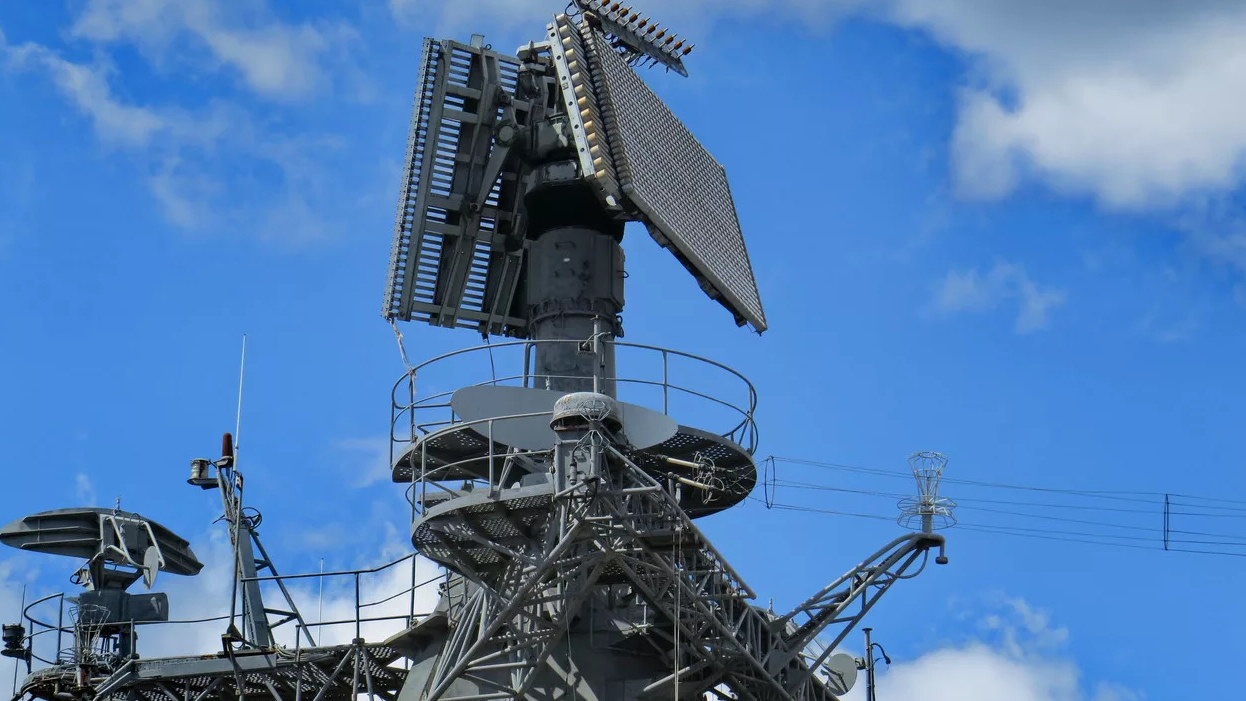 国产相控阵雷达为何装不上054a?并非性能问题,三方面原因造成