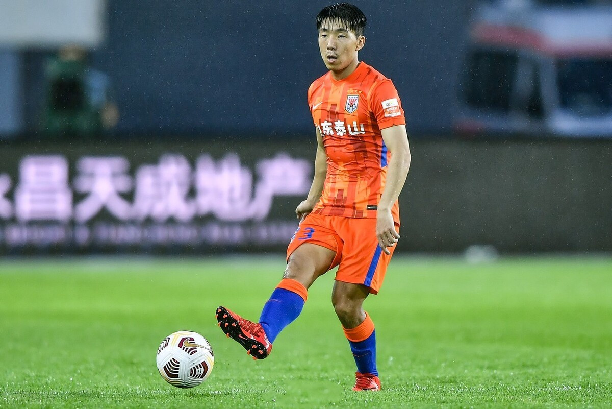 郝伟透露金敬道伤情严重回应球员转会话题王彤霸气直指3分