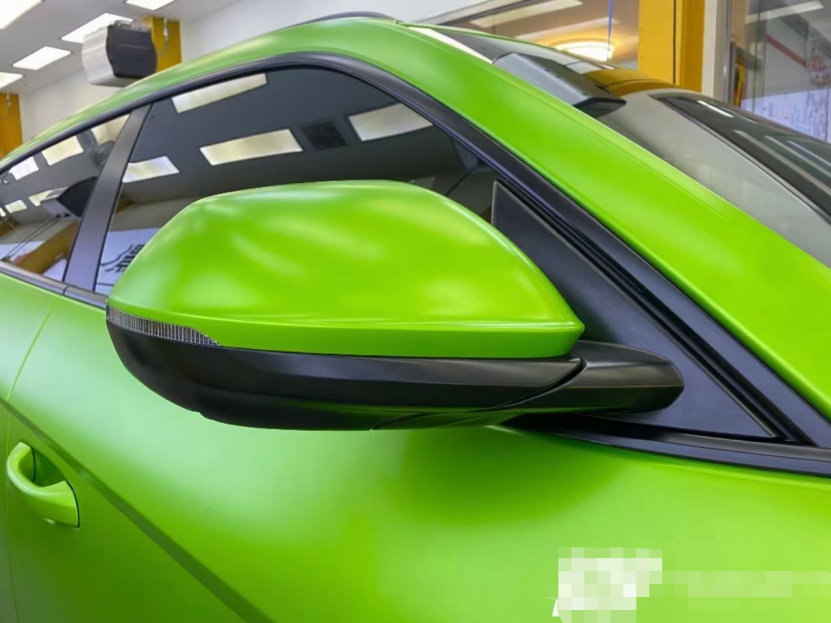 膜呗改色案例:这次绿的有点过分 兰博基尼urus改色磨砂翠绿-新浪汽车
