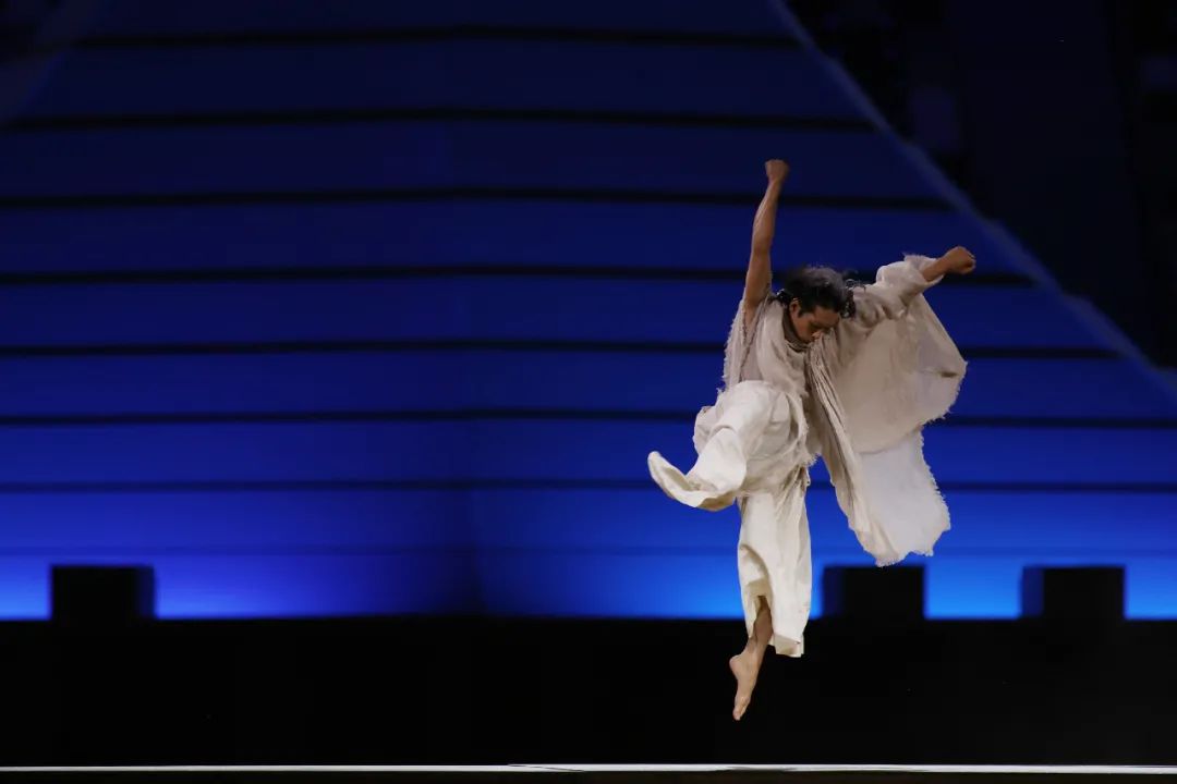 东京奥运会开幕！中国体育代表团亮相，这次的入场礼服大有玄机！视频来了→休闲区蓝鸢梦想 - Www.slyday.coM