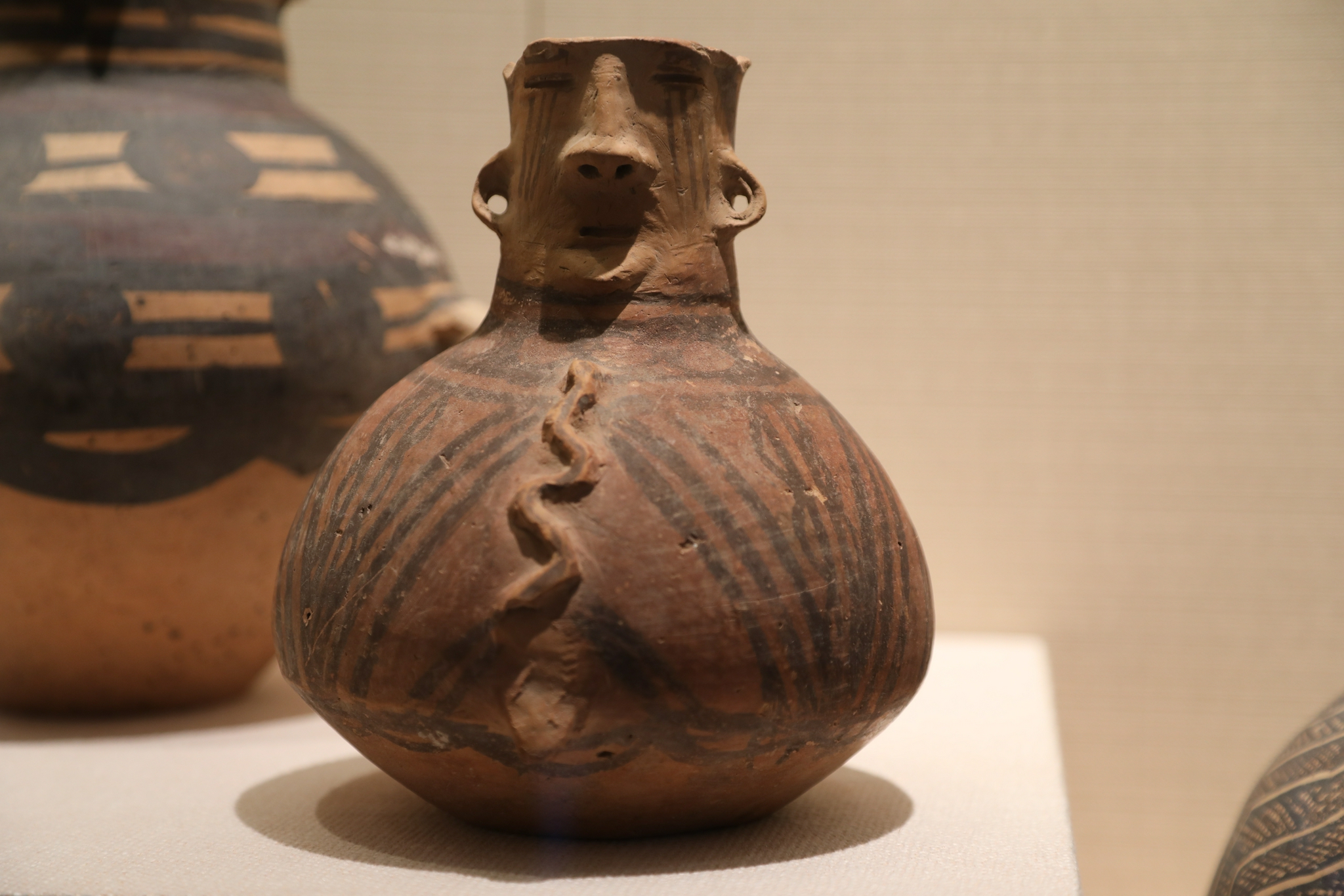 新华全媒 |5000年前你打鱼,5000年后我画你