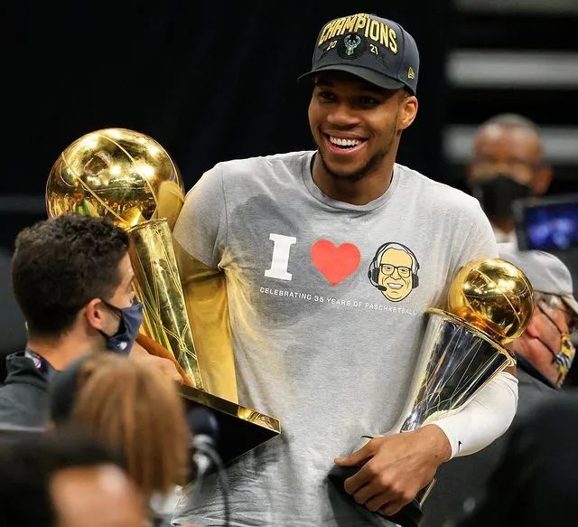 字母哥充斥骂名的总冠军