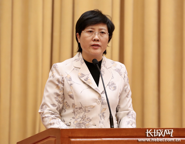 赵月霞是河北宁晋人,1992年毕业于石家庄铁道学院(现为石家庄铁道大学