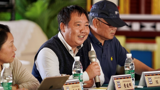 厦门大学历史系教授,民族学领域的专家,国家社科基金评委董建辉发言
