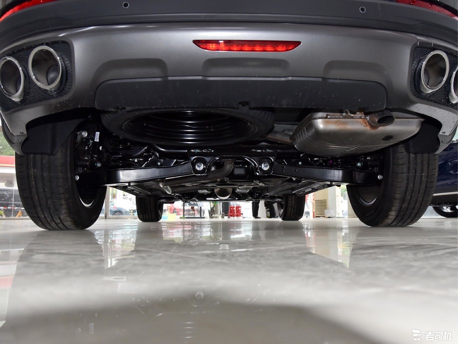 除了价格空间也是它的优势小哥带你一起看捷途x70plus