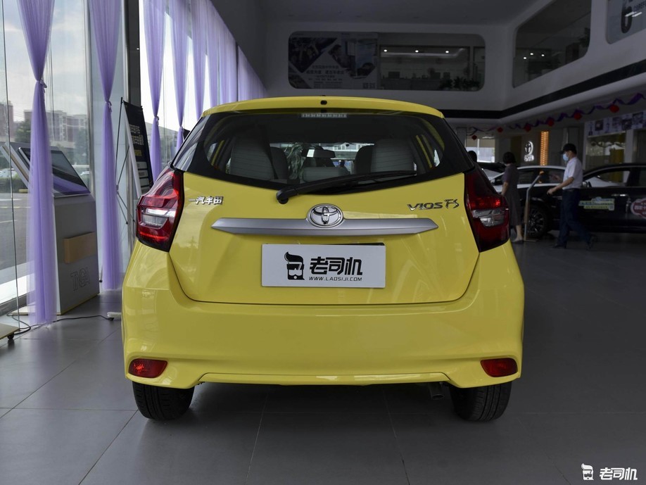 买它不用担心经济压力小哥带你一起看丰田威驰fs