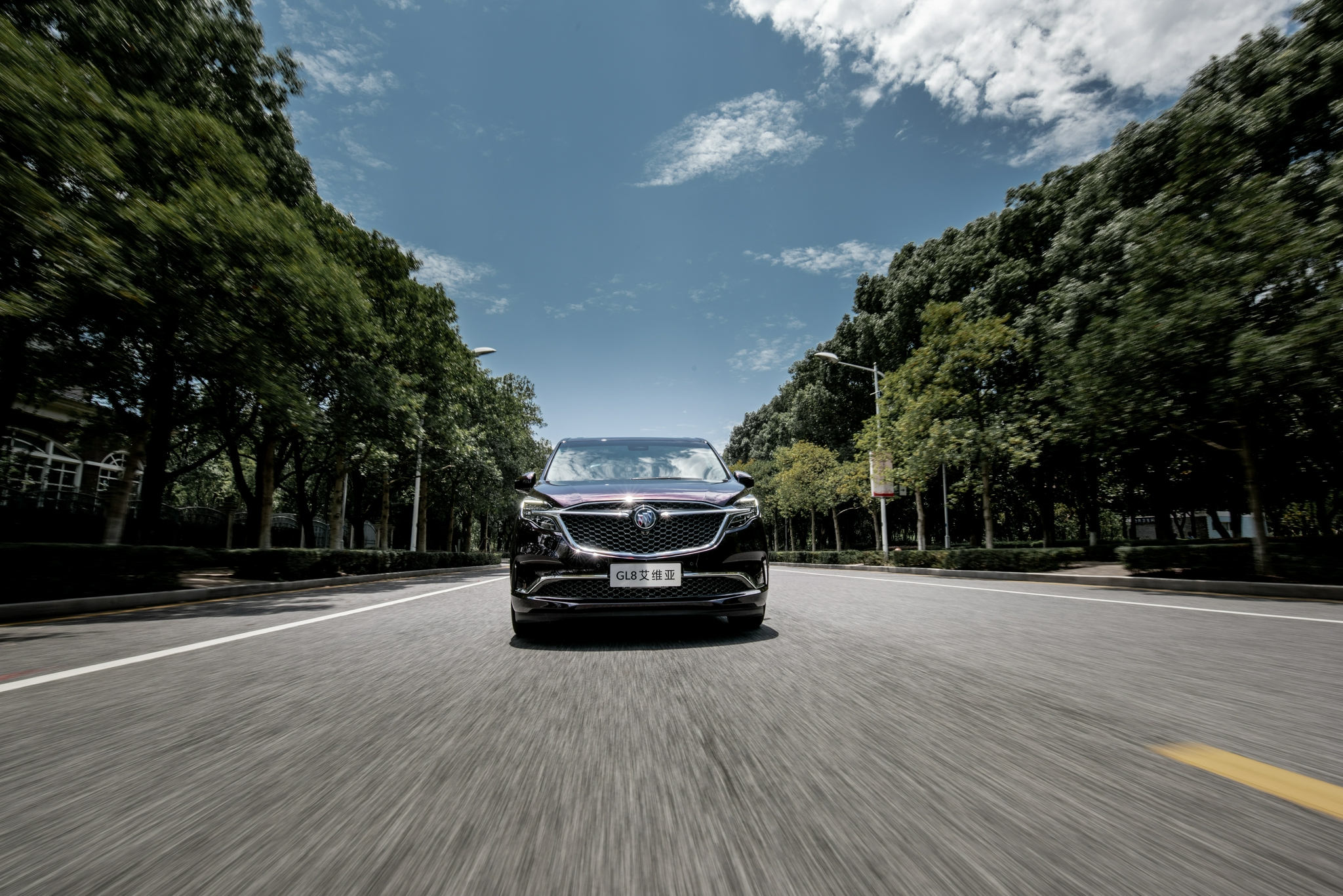 豪华"升舱"试驾2022款别克gl8艾维亚六座贤礼版