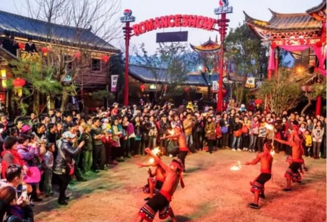 云南丽江一人造景区,门票高达280,游客称太值得,不算贵!休闲区蓝鸢梦想 - Www.slyday.coM 云南丽江一人造景区,门票高达280,游客称太值得,不算贵!休闲区蓝鸢梦想 - Www.slyday.coM