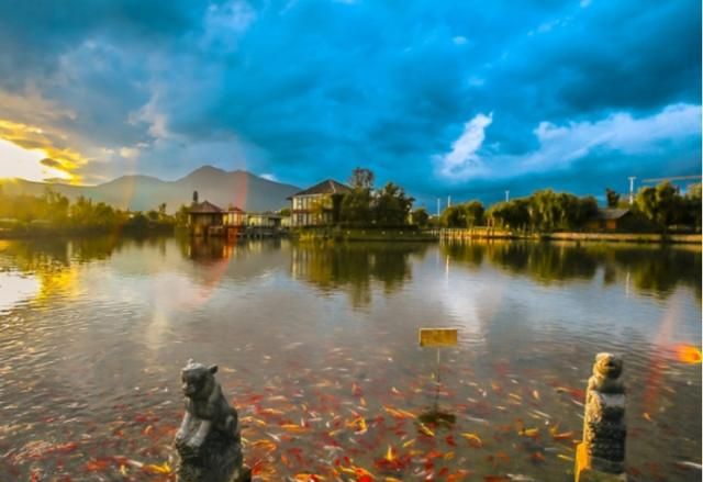 云南丽江一人造景区,门票高达280,游客称太值得,不算贵!休闲区蓝鸢梦想 - Www.slyday.coM 云南丽江一人造景区,门票高达280,游客称太值得,不算贵!休闲区蓝鸢梦想 - Www.slyday.coM