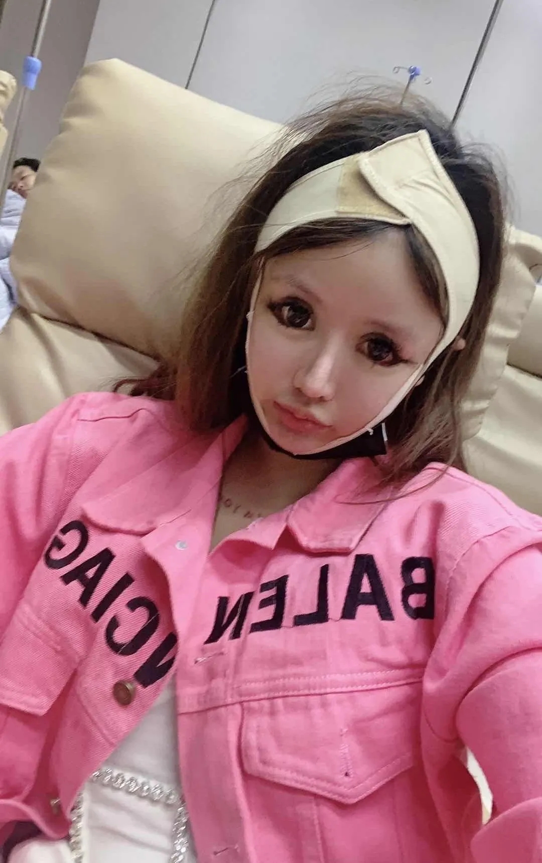 渴望变成虞书欣,就为了博取流量赚钱|整容|虞书欣|娜娜_新浪新闻