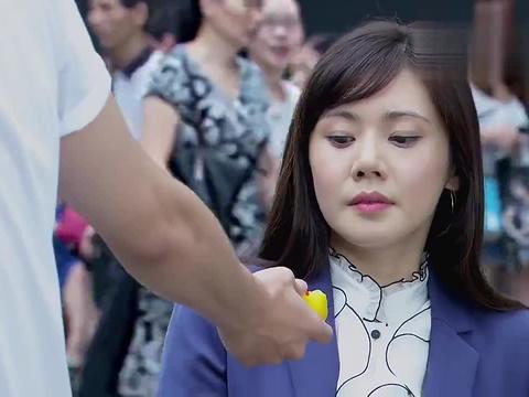 女总裁喜欢上穷小子,一改女强人风范,简直太温柔
