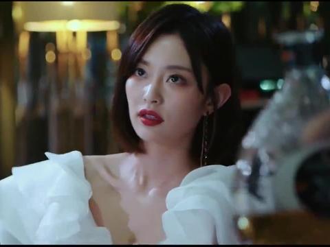 大人物:女演员在富公子赵泰面前的样子!没错!就这么现实!