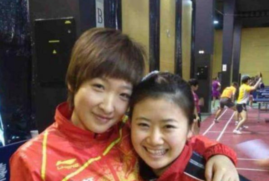 福原爱在线看奥运,找中国乒乓队找得都斗鸡眼了,没见闺蜜刘诗雯休闲区蓝鸢梦想 - Www.slyday.coM 福原爱在线看奥运,找中国乒乓队找得都斗鸡眼了,没见闺蜜刘诗雯休闲区蓝鸢梦想 - Www.slyday.coM