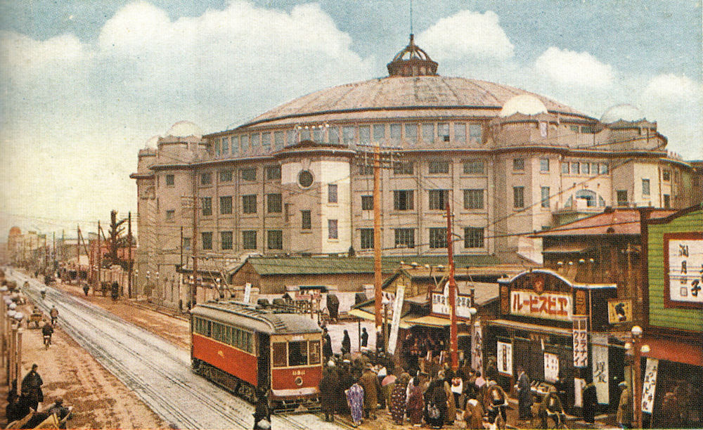 初代国技館结合了东西方审美。维基百科图