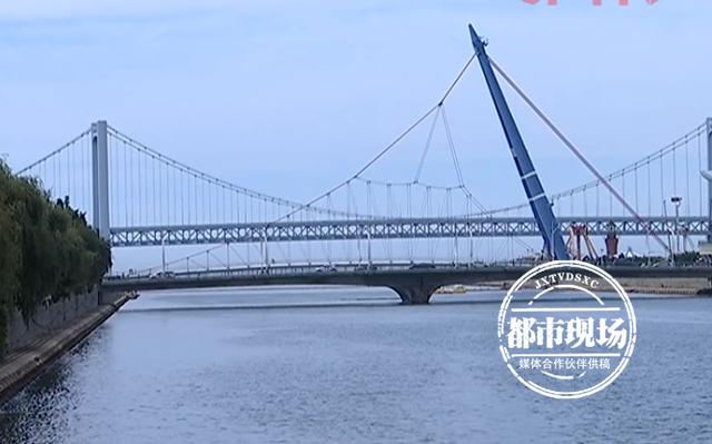 “我不想死得那么丢人”，轻生女孩不停道歉，被消防员一把救下休闲区蓝鸢梦想 - Www.slyday.coM