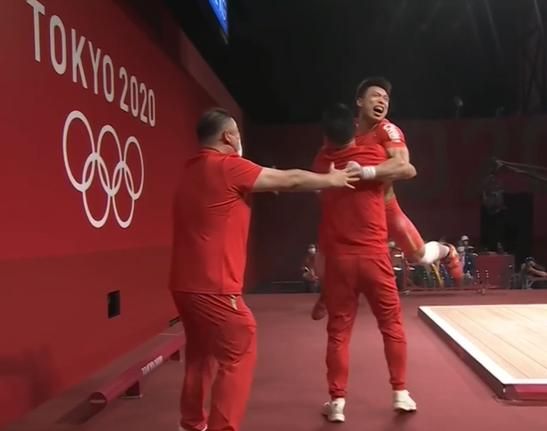 惊天逆转!谌利军夺中国第6金+举重第3金,教练上台疯狂庆祝休闲区蓝鸢梦想 - Www.slyday.coM