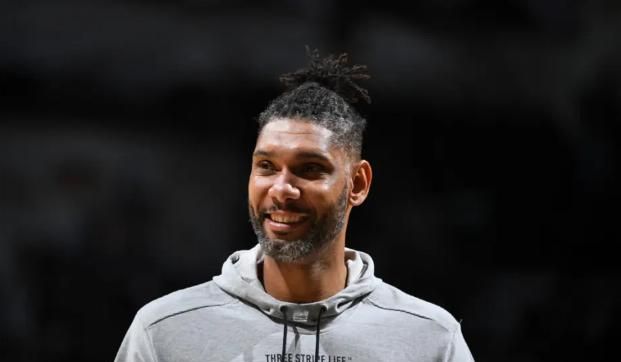 波波维奇曾这样评价过邓肯,他说邓肯是一个完成品,来到nba后不需要