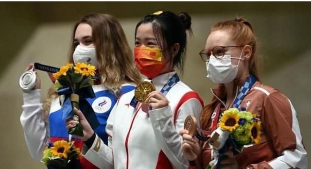 00后女生杨倩为国争得首金!那专注的眼神真美!休闲区蓝鸢梦想 - Www.slyday.coM 00后女生杨倩为国争得首金!那专注的眼神真美!休闲区蓝鸢梦想 - Www.slyday.coM