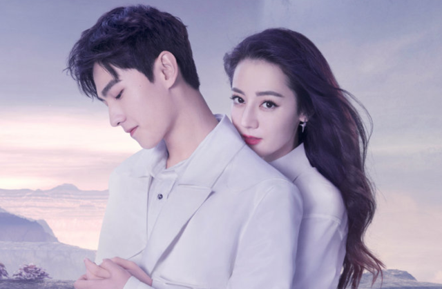 《你是我的荣耀》新海报被嘲!杨洋热巴毫无cp感,廉价像影楼风