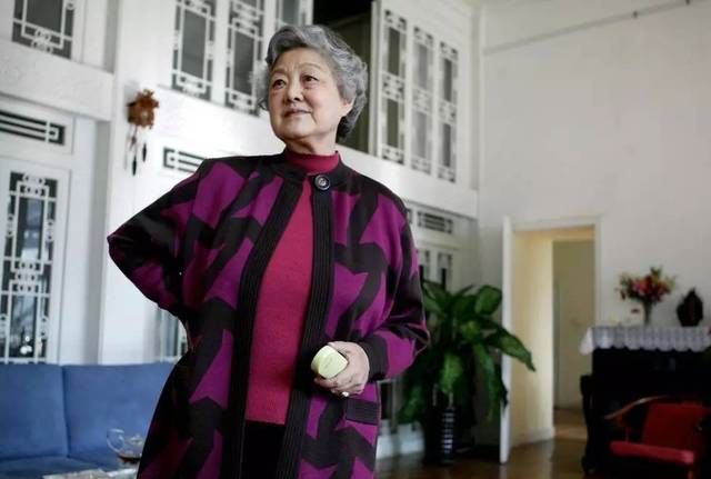章含之:章士钊养女,两段婚姻饱受争议,死前留遗嘱不与丈夫合葬