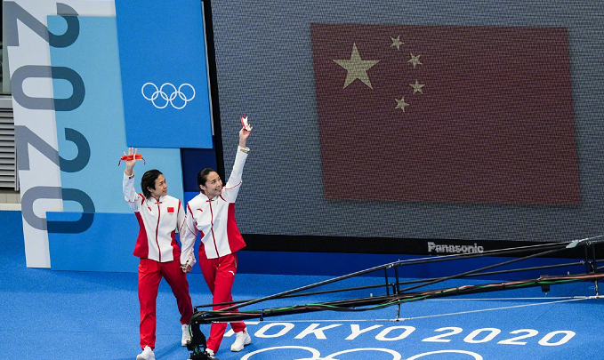 从第一到第六!美国跳水选手巨大失误,遭调侃“炸鱼”致敬菲律宾休闲区蓝鸢梦想 - Www.slyday.coM 从第一到第六!美国跳水选手巨大失误,遭调侃“炸鱼”致敬菲律宾休闲区蓝鸢梦想 - Www.slyday.coM