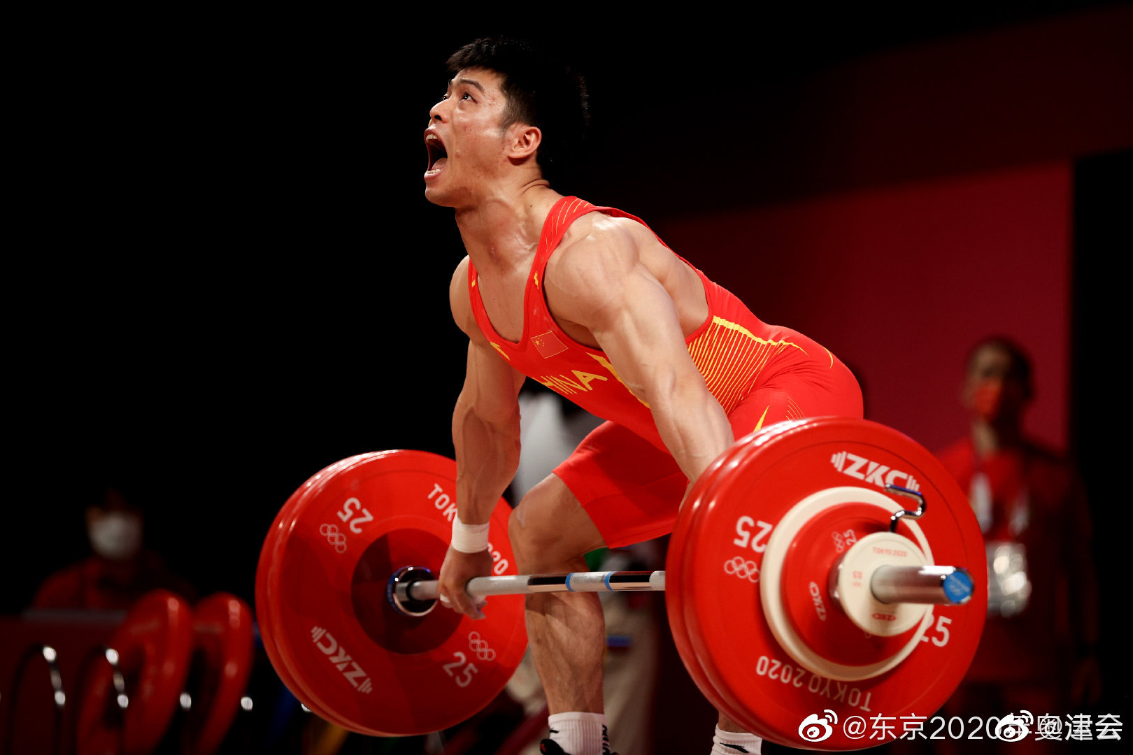 中国军团第五金！男子举重61公斤级李发彬打破奥运记录|举重|李发彬|奥运_新浪新闻
