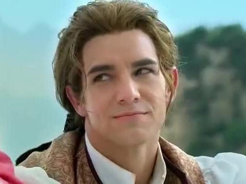 新还珠格格:班杰明转头一看小燕子已经没有了身影,心里百感交集