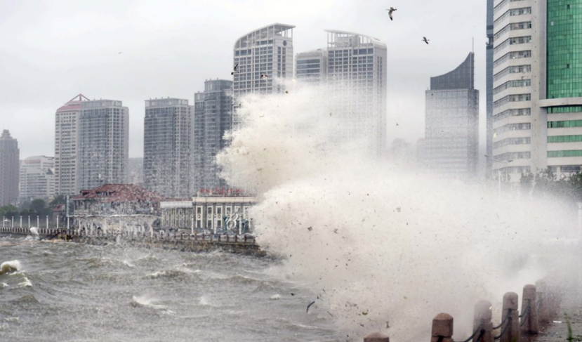 浙江海水倒灌,上海停电!台风烟花今晚二次登陆,朋友们做好准备
