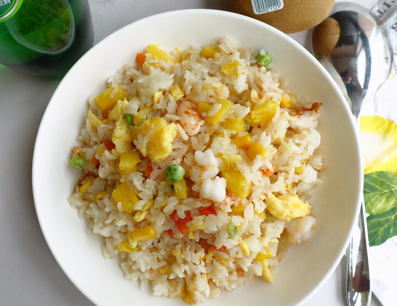 凤梨虾仁蛋炒饭的做法!