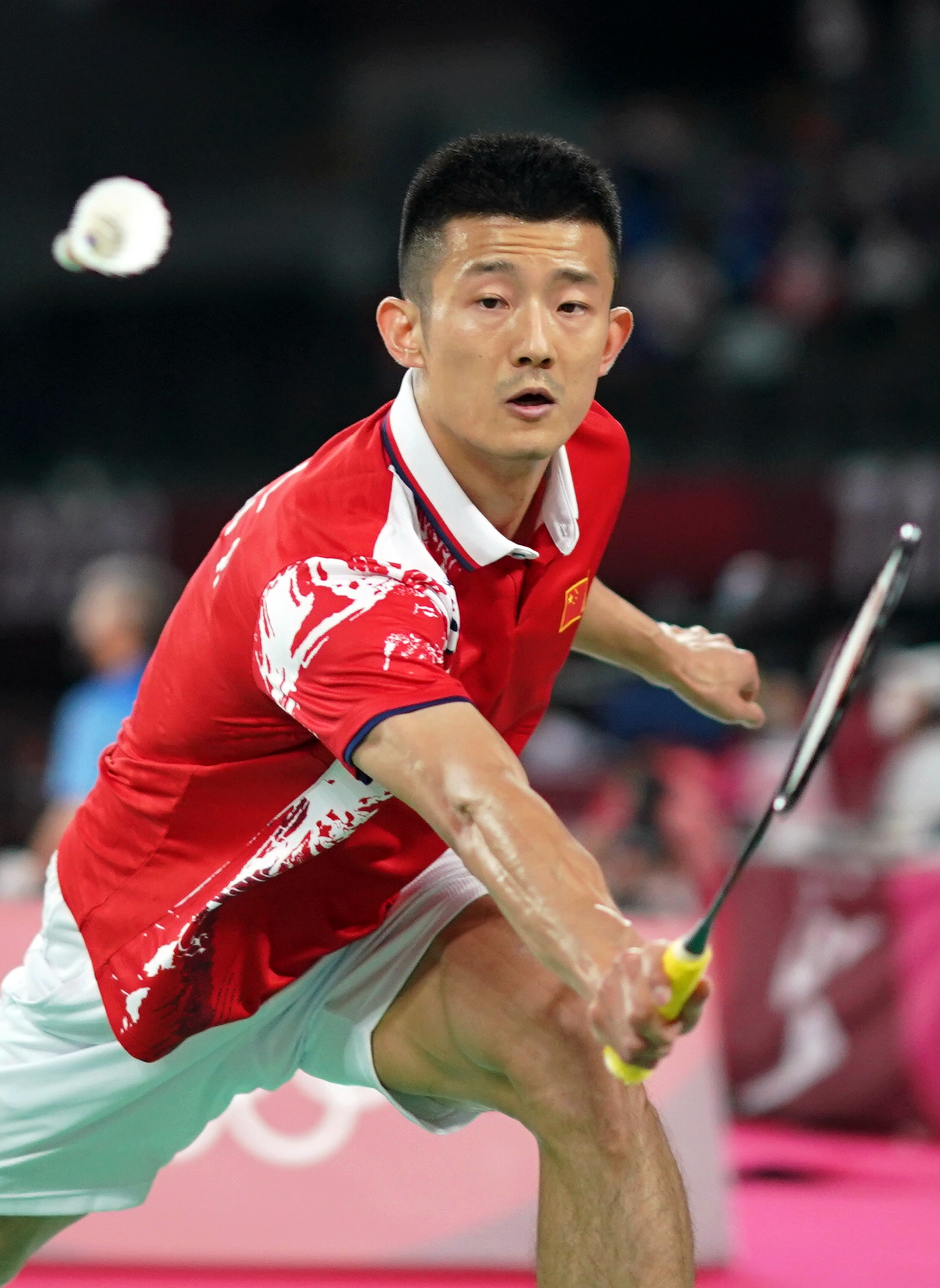 羽毛球男单小组赛谌龙获胜
