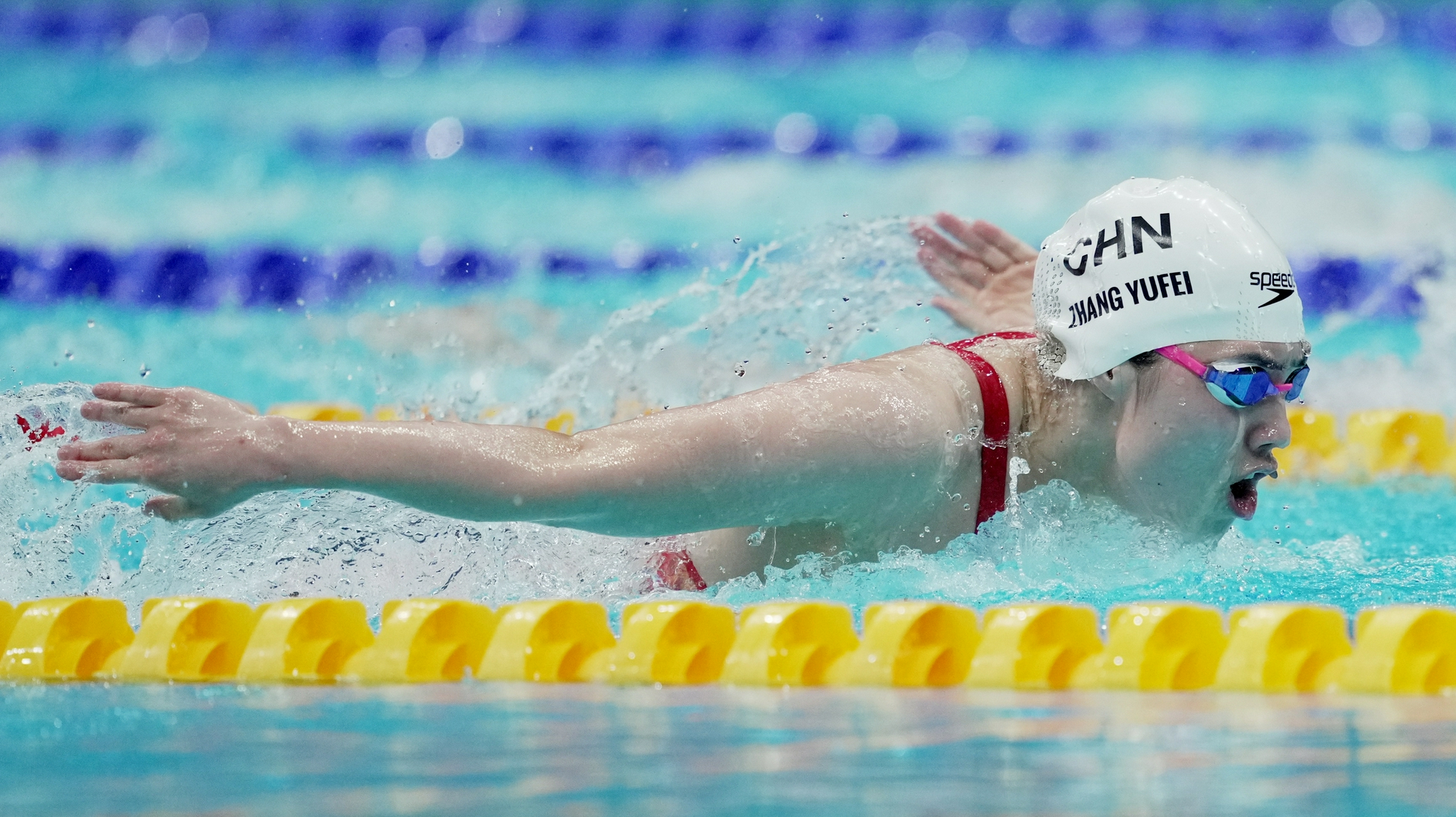 奥运快报丨游泳小花破接力亚洲纪录,张雨霏,闫子贝进决赛